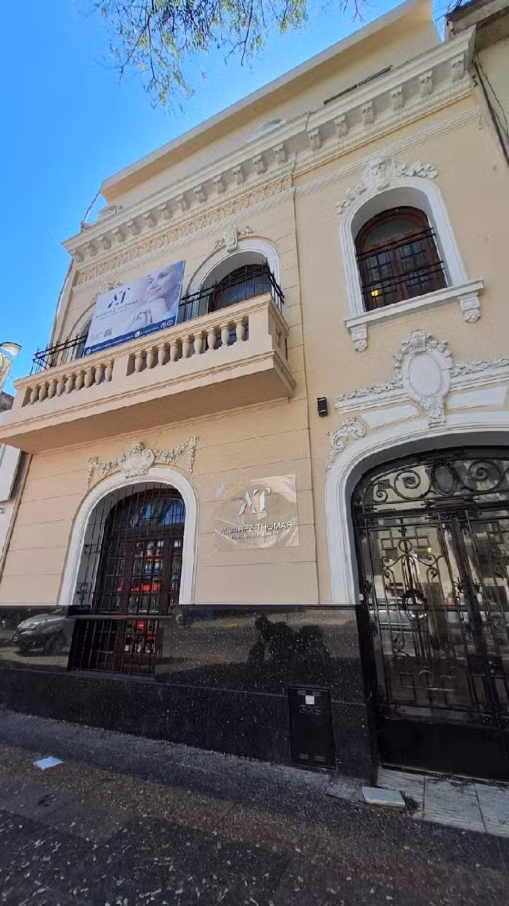 &Aacute;lvarez Thomas Residencia Senior