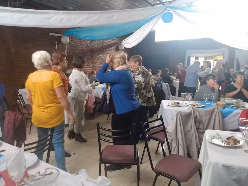 Centro comunitario de jubilados y pensionados Glew vive