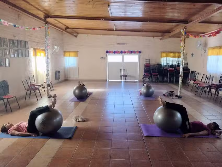 Centro De Jubilados Flor De Guaymall&eacute;n