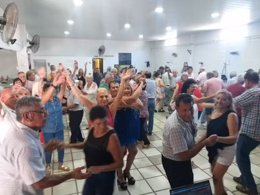 Centro de Jubilados y Pensionados La Lonja, Pilar