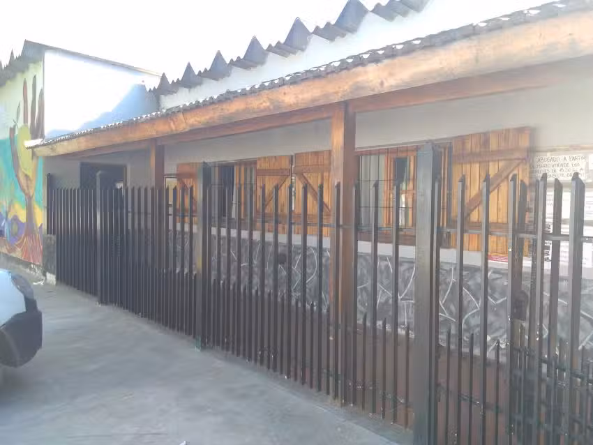 Centro De Jubilados Y Pensionados Villa Astolfi, Manzone