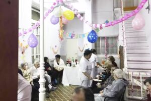 EN FAMILIA &ndash; RESIDENCIA GERIATRICA