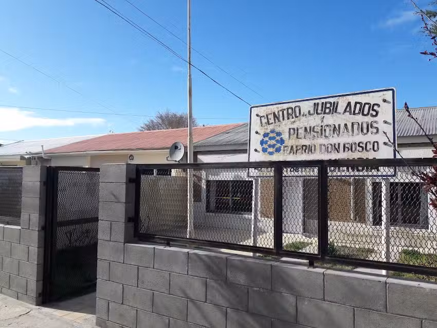 Km8 &ndash; Centro De Jubilados Don Bosco