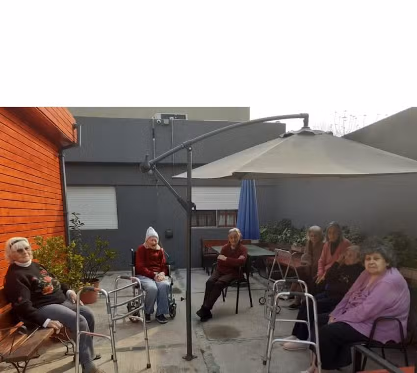 Residencia Geri&aacute;trica Santa Elena