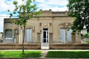 Residencia para Adultos Mayores Homenaje Dr. LUIS DERIEUL