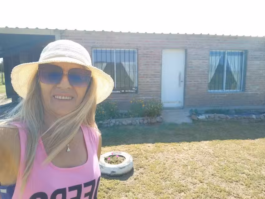 Sal&oacute;n de jubilados y pensionados, Embalse